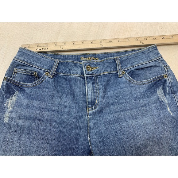 Simply Vera Wang Womens Jeans Size 6 Approx 30x26‎ Blue Denim Straight Leg - Picture 7 of 9
